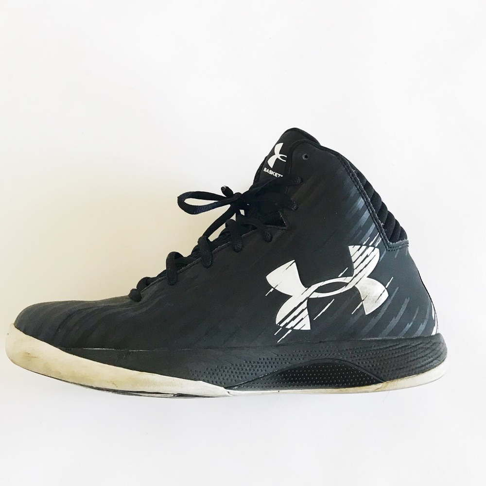 Men’s under armour basketball shoes 🏀 - Picture 2 of 9